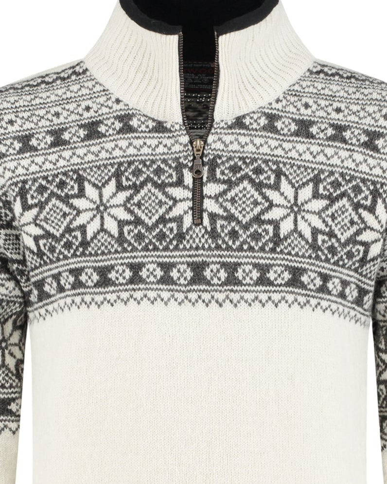 Wirvelvind Pullover i Setesdals design av 100% ren ull, Benvit