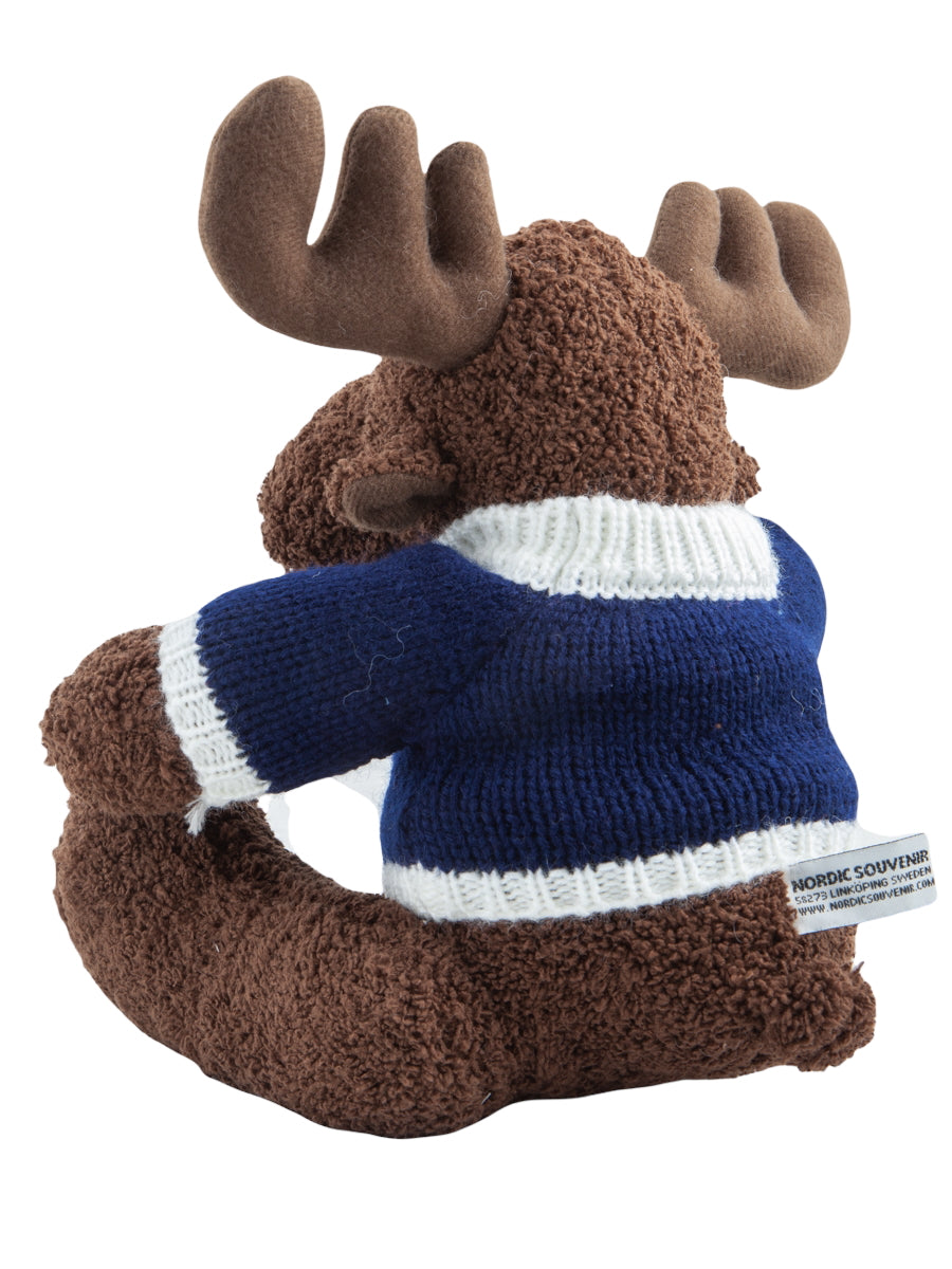 Nordisk älgfigur i teddoplysch med blå-gul Sweden-tröja, perfekt som presen